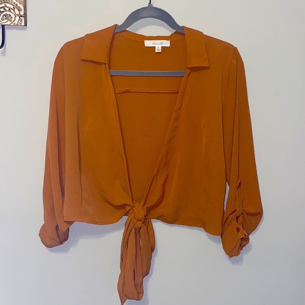 Front Tie Crop Blouse